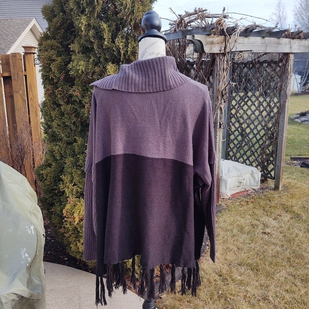💥 3/$20 DressBarn L/XL Shawl with Arms Sweater! - Picture 7 of 14